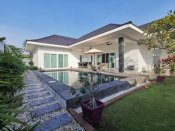 Luxury new pool villa soi 88 up ready to move in Hua Hin