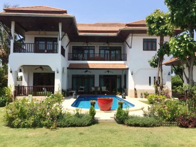 Big pool villa 4 bedroom 320 sqm khao Tao Hua Hin
