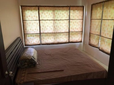 Large pool villa near black mountain golf club