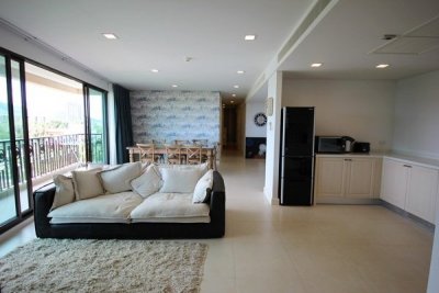 Marrakesh Hua Hin Resort & Spa 4 ben on the beach in city