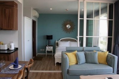 Fully Furnished Golf and Sea View Apartment Near Hua Hin Town