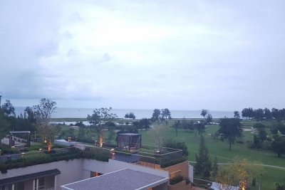 Fully Furnished Golf and Sea View Apartment Near Hua Hin Town