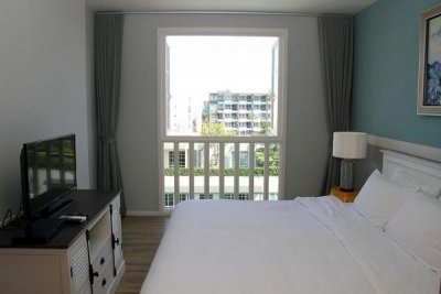 Fully Furnished Golf and Sea View Apartment Near Hua Hin Town