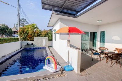 Pool villa 3 bed 3 bath in city soi 102 Hua Hin
