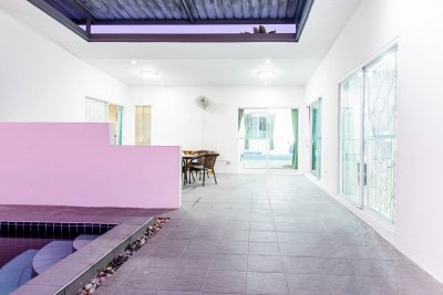 Pool villa 3 bed 3 bath in city soi 102 Hua Hin