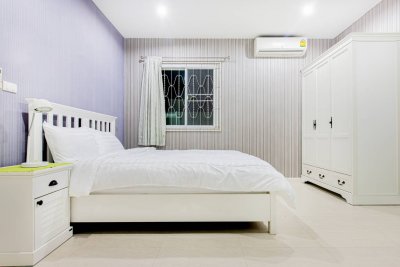 Pool villa 3 bed 3 bath in city soi 102 Hua Hin