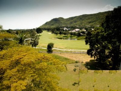 Top Floor 2 Bed Condo Unit10 Mins drive North of Hua Hin centre