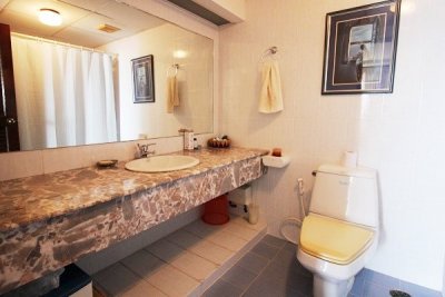 Beautiful private apartment 2 bedroom beachfront between Hua Hin, Cha-Am