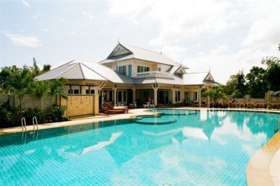 Natural Hill Hua Hin 4 bedrooms large pool villa soi 6