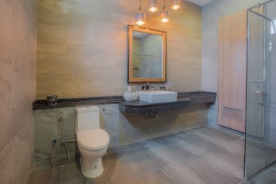 Luxury brand new pool villa north Hua Hin