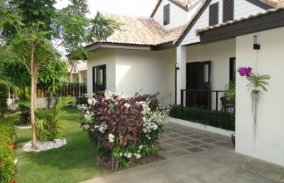Luxury Villa Hua Hin with large pool and garden