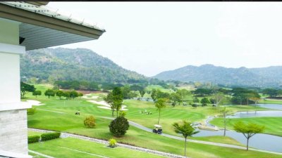 Luxurious course-side villa in Black Mountain Golf Club for sale Hua Hin