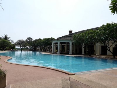 Palm hills golf club apartment 3 bed 3 bath 262 sqm Hua Hin