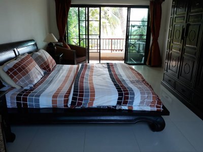 Palm hills golf club apartment 3 bed 3 bath 262 sqm Hua Hin