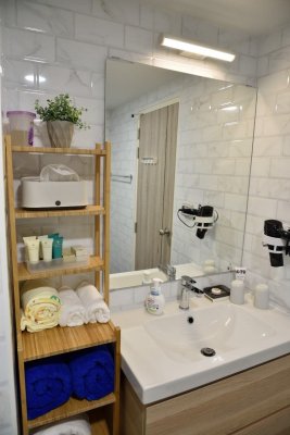 Blue Wave Hua Hin Apartment at Khao Takiab Beach