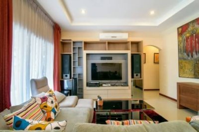 Pool villa soi 114 near Swedish school Hua Hin