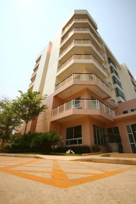 Flame Tree Residence nice apartment in the city near the beach soi 96 in Hua Hin