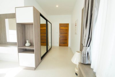 Luxury brand new pool villa near city soi 70 Hua Hin