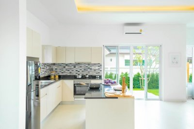 Luxury brand new pool villa near city soi 70 Hua Hin