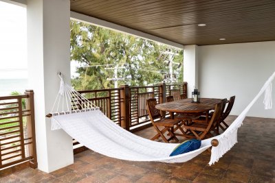 Springfield 2 Bedroom Luxury Beachfront condo Chaam- Huahin