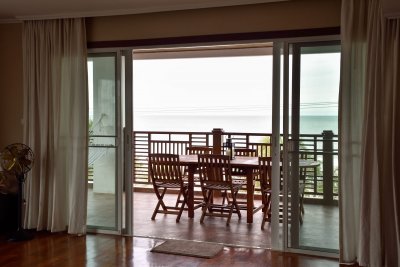 Springfield 2 Bedroom Luxury Beachfront condo Chaam- Huahin