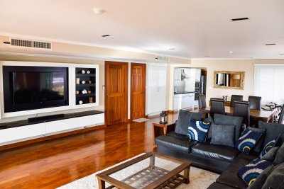 Springfield 2 Bedroom Luxury Beachfront condo Chaam- Huahin