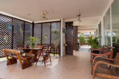 Centrally located Good Quality 7 Bed Guesthouse