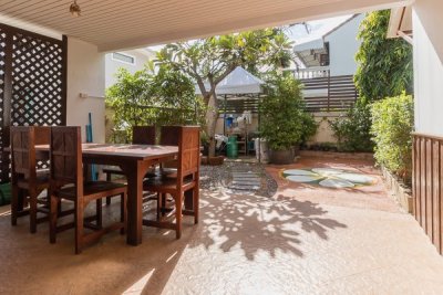 Centrally located Good Quality 7 Bed Guesthouse