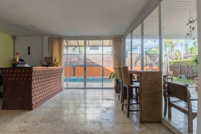 Centrally located Good Quality 7 Bed Guesthouse