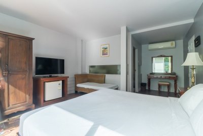 Centrally located Good Quality 7 Bed Guesthouse