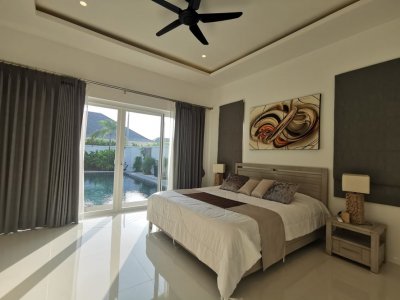 Luxury new pool villa soi 88 up ready to move in Hua Hin
