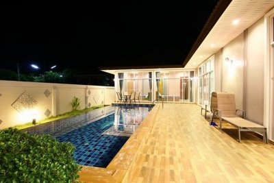 Pool villa soi 88 near city Hua Hin