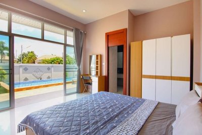 Pool villa soi 88 near city Hua Hin