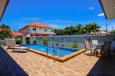 Pool villa soi 88 near city Hua Hin