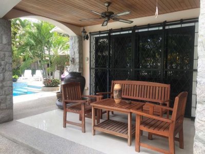 Luxury Large pool villa 299 sqm south of Hua Hin