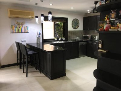 Luxury pool villa south Hua Hin 299 sqm