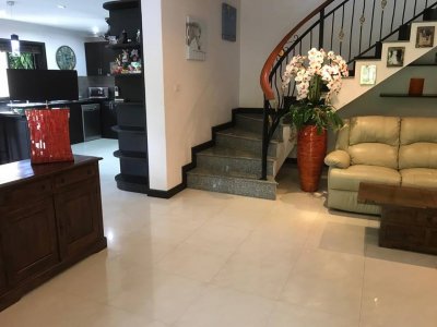 Luxury pool villa south Hua Hin 299 sqm