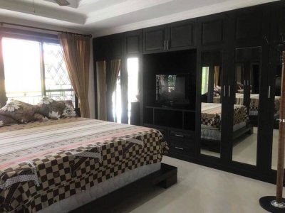 Luxury pool villa south Hua Hin 299 sqm