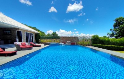 LUXURY PALM HILLS GOLF LAKEFRONT HOME HUA HIN