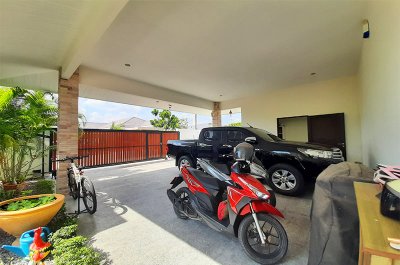 Luxury brand new pool villa north near Palm Hills Hua Hin