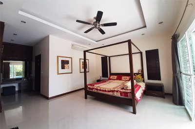 Luxury brand new pool villa north near Palm Hills Hua Hin