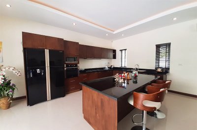 Luxury brand new pool villa north near Palm Hills Hua Hin