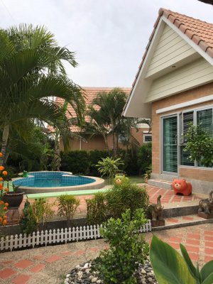 Nice pool villa soi 112 near city Hua Hin