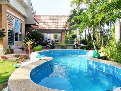 Nice pool villa soi 112 near city Hua Hin