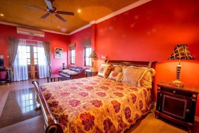 Luxurious Tuscan Style Villa 30,000,000 Baht🔥@Hua Hin ,Thailand