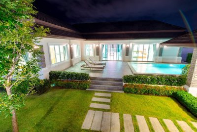 🔥H😲t Deal !!!❤Luxury Pool Villa
7,990,000 Baht
(Reduce from 8,970,650
Baht)🔥Hin Lek Fai Hua Hin