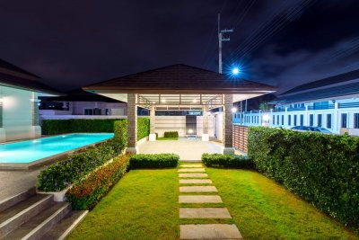 🔥H😲t Deal !!!❤Luxury Pool Villa
7,990,000 Baht
(Reduce from 8,970,650
Baht)🔥Hin Lek Fai Hua Hin