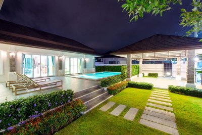 🔥H😲t Deal !!!❤Luxury Pool Villa
7,990,000 Baht
(Reduce from 8,970,650
Baht)🔥Hin Lek Fai Hua Hin