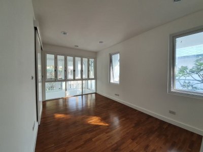 Beautiful Beachfront pool Villa
Takiab Beach Hua Hin