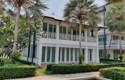 Beautiful Beachfront pool Villa
Takiab Beach Hua Hin